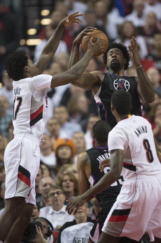 王牌对决！姆巴佩21场25球4助，哈兰德20场20球3助（双骄争锋！姆巴佩21战25球4助，哈兰德20战20球3助）