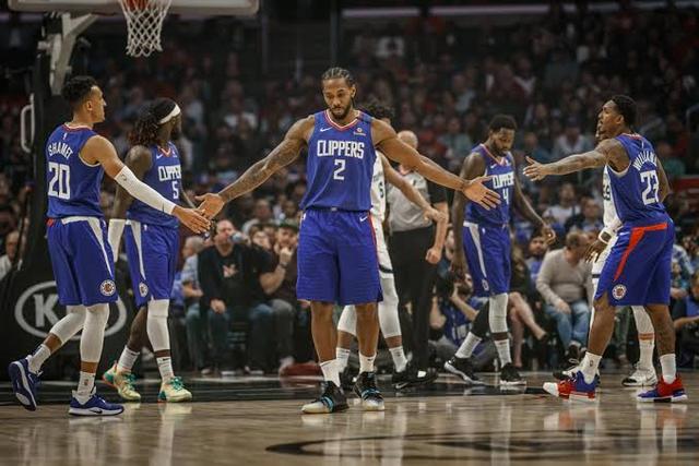 许尔勒：踢球的各种要求让我觉得不是我的生活，所以选择退役（许尔勒：足球的种种要求让我觉得这不是我想要的生活，因而选择退役）