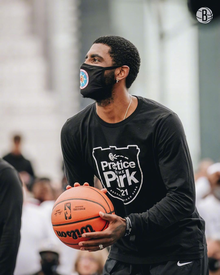 足球报：阿洛伊西下月初带队冬训 浙江锚定外援目标（足球报：阿洛伊西下月初率队开启冬训，浙江已锁定外援人选）