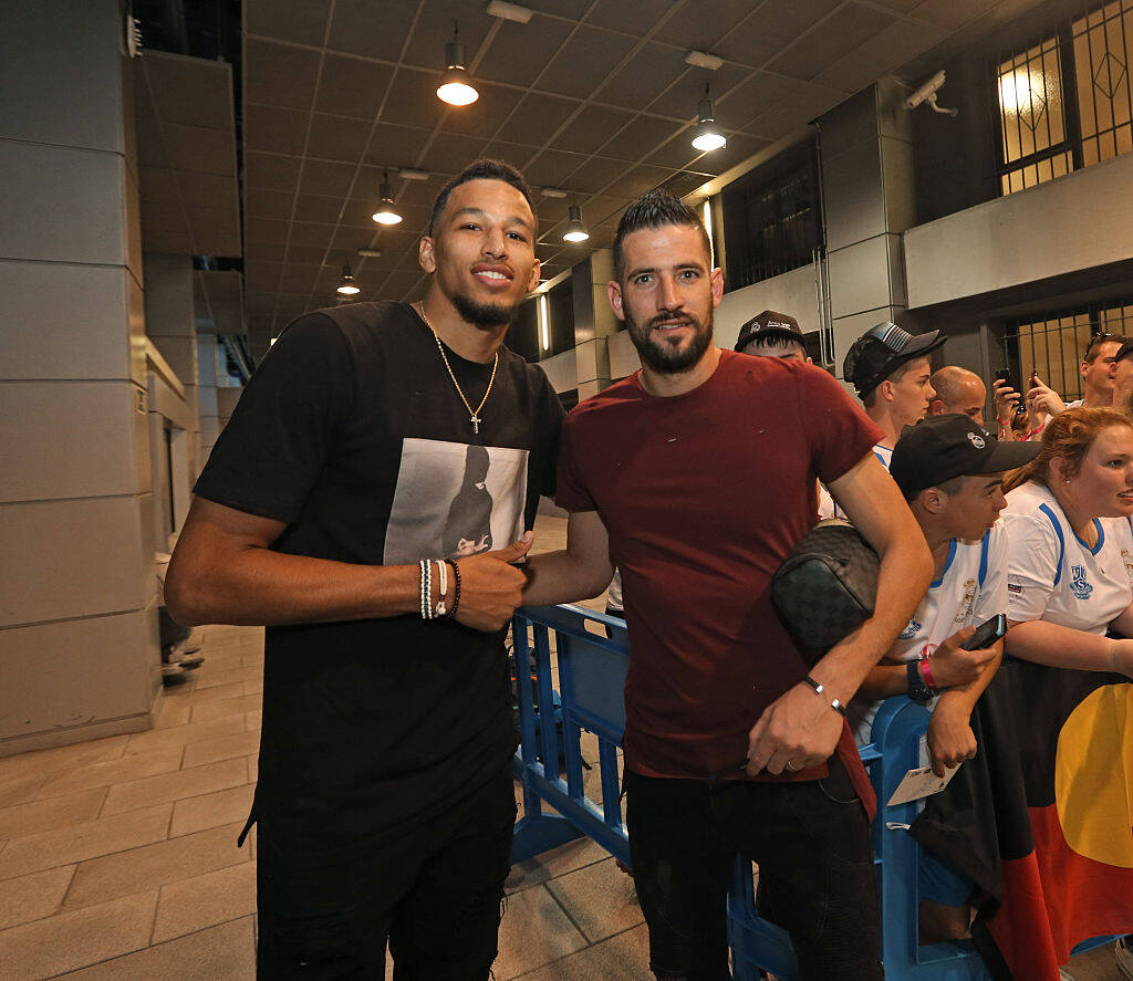 伤缺22场！特雷·杨篮下抛投打进复出首个进球（休战22场后复出，特雷·杨篮下抛投命中收获回归首分）