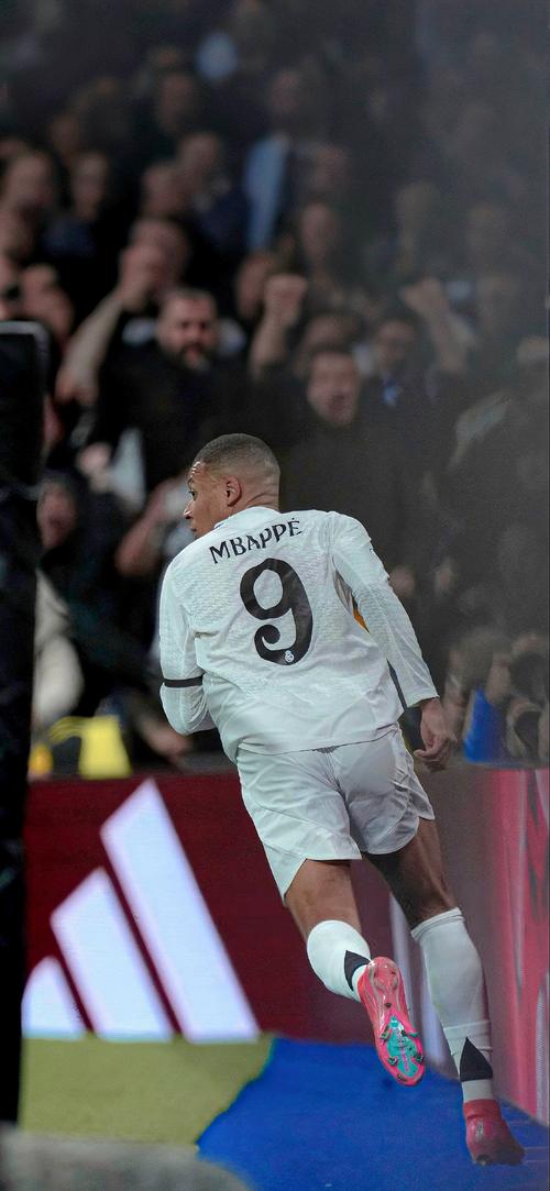 亚足联官网：麦克阿瑟已提前晋级，客战国安或力争平局保头名（亚足联官网：麦克阿瑟已提前出线，客场对阵国安或求和稳居榜首）