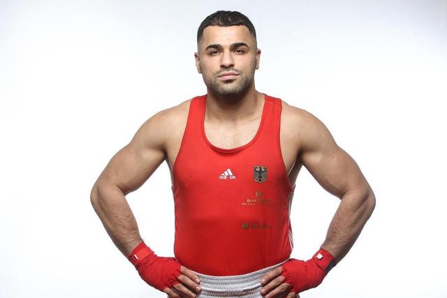 替补发威！勇士今天首发仅有1人得分上双，替补却有4人（板凳成关键！勇士首发仅一人上双，替补四人得分上双）