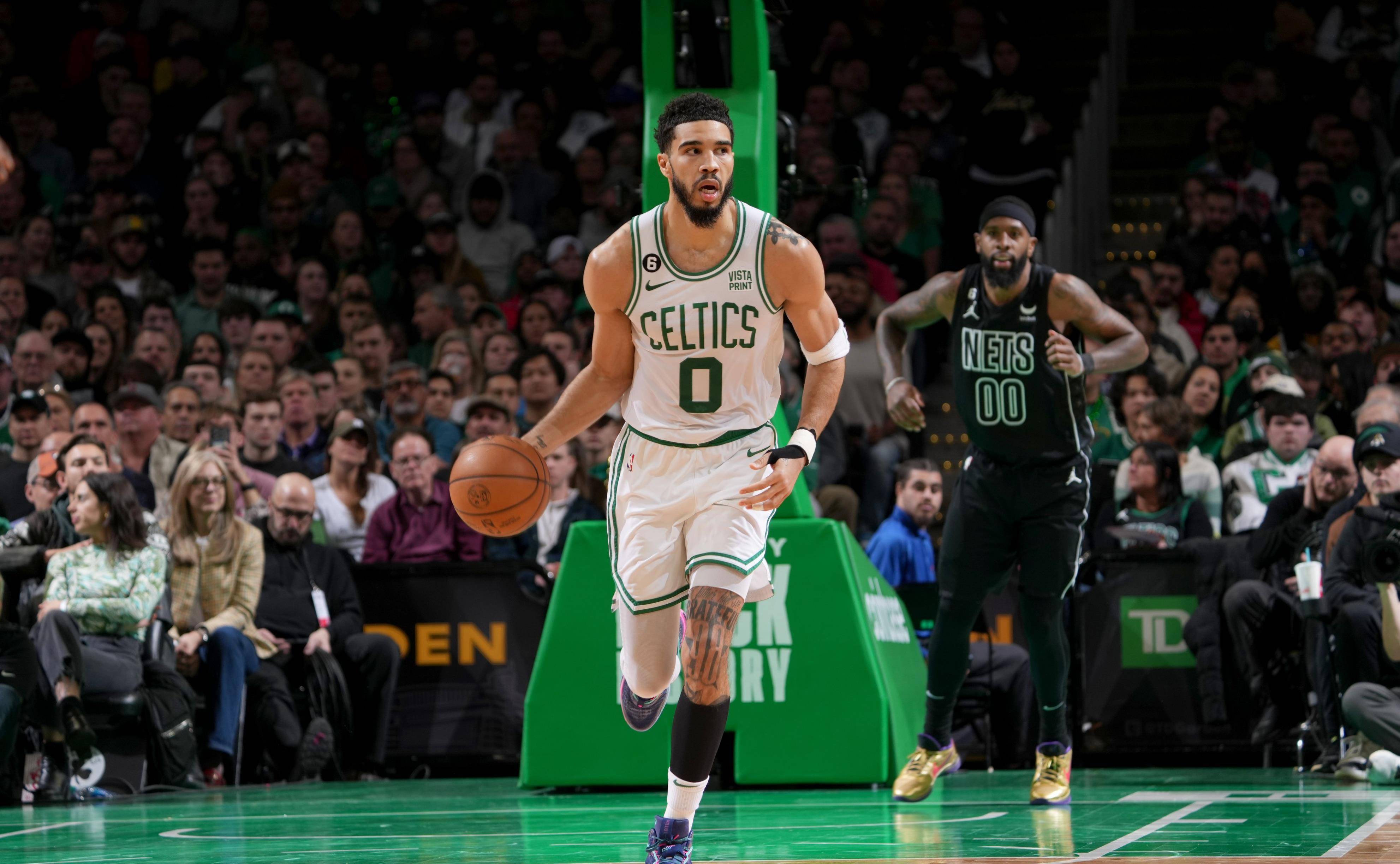 未来可期！克尼佩尔19中11砍全场最高29分 正负值+10（前途可期！克尼佩尔19投11中轰全场最高29分，正负值+10）