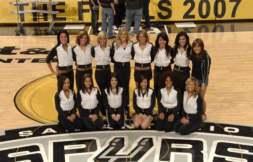 希门尼斯：我们踢了一场好比赛；希望勒诺尔芒能尽快回归（希门尼斯：球队表现出色，期待勒诺尔芒早日回归）