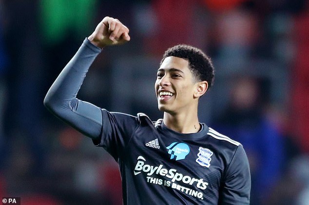 中场核心缺席！凯塞多停赛，将错过对阵阿森纳的联赛杯半决赛首回合（中场大脑停赛，凯塞多将缺席联赛杯半决赛首回合战阿森纳）