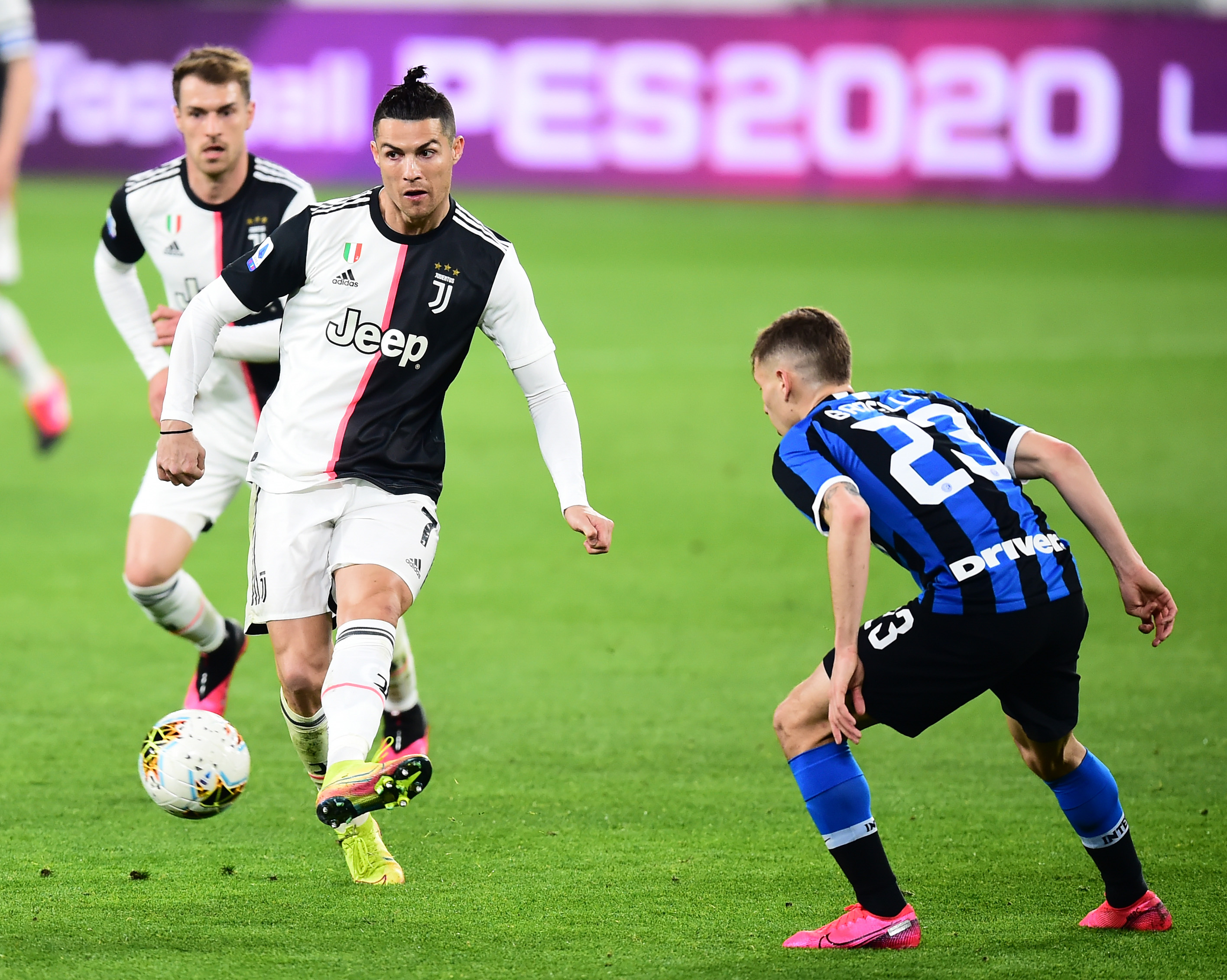 英超“魔鬼赛程”预警：多队2月或迎29天9赛地狱考验（英超魔鬼赛程预警升级：多队2月或在29天踢9场，迎地狱级考验）