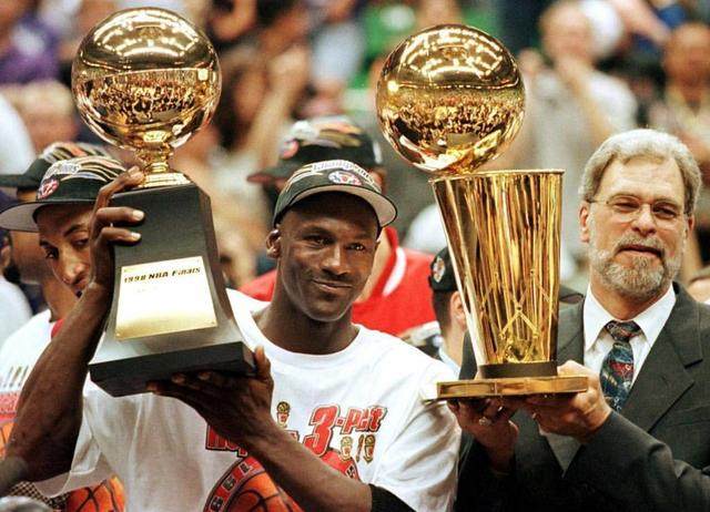 雷霆10天内两负马刺，马刺成本赛季首支两胜雷霆的球队（马刺10天内双杀雷霆，成本季首支两次击败雷霆的球队）