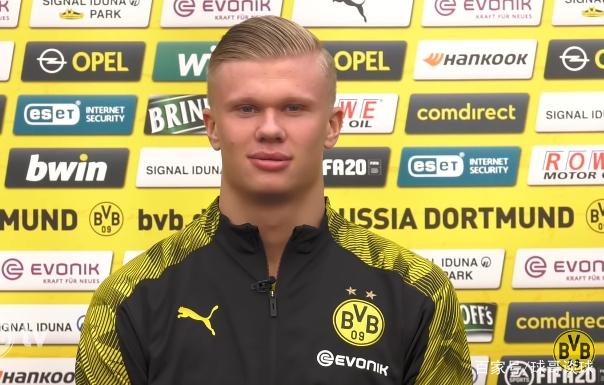 拜仁“小王子”卡尔的巨星之路 偶像梅西但不想和谁比较（拜仁“小王子”卡尔逐梦巨星：崇拜梅西，却不愿与任何人比较）