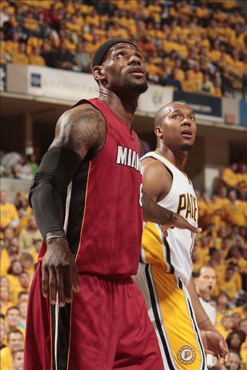 黑暗骑士上身，一哥斯达黎加球队推出与蝙蝠侠的联名球衣（蝙蝠侠加持，哥斯达黎加豪门发布联名球衣）