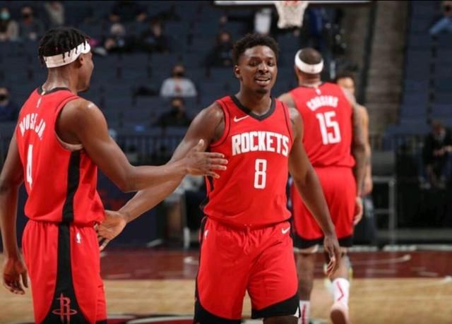 浙江队副总：除米特里策外，其他外援的去留都需再三权衡（浙江队副总：米特里策铁定留队，其余外援去留仍需慎重考量）