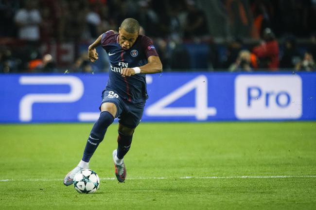 阿努诺比半场表现：三分球4中0，却拿下10分4板2断2帽（阿努诺比半场：三分4投0中仍贡献10分4板2断2帽）