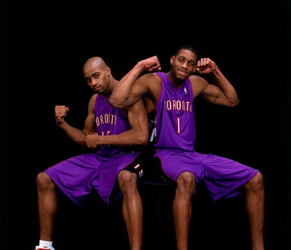 利物浦冬窗瞄准弗拉霍维奇，报价2000万欧元求购尤文前锋（利物浦冬窗锁定弗拉霍维奇，开出2000万欧求购尤文射手）