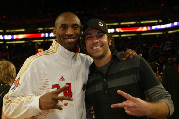 独行侠vs快船伤病报告：浓眉轮休，伦纳德预计可以出战（独行侠对阵快船伤情更新：浓眉将轮休，伦纳德有望登场）